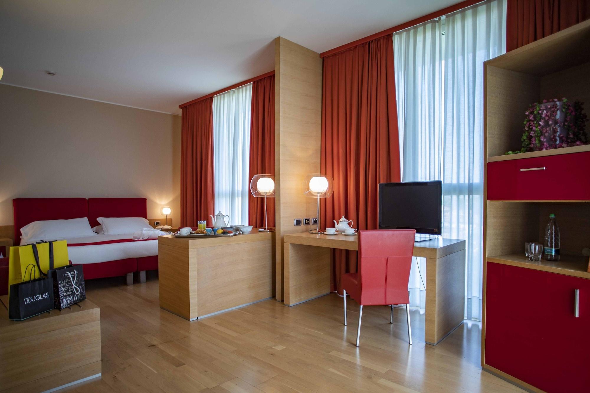 Hotel Remilia Reggio d'Emilie Extérieur photo